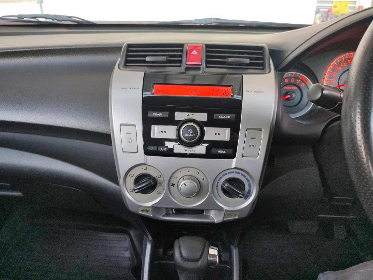 used 2010 Honda City E 1.5