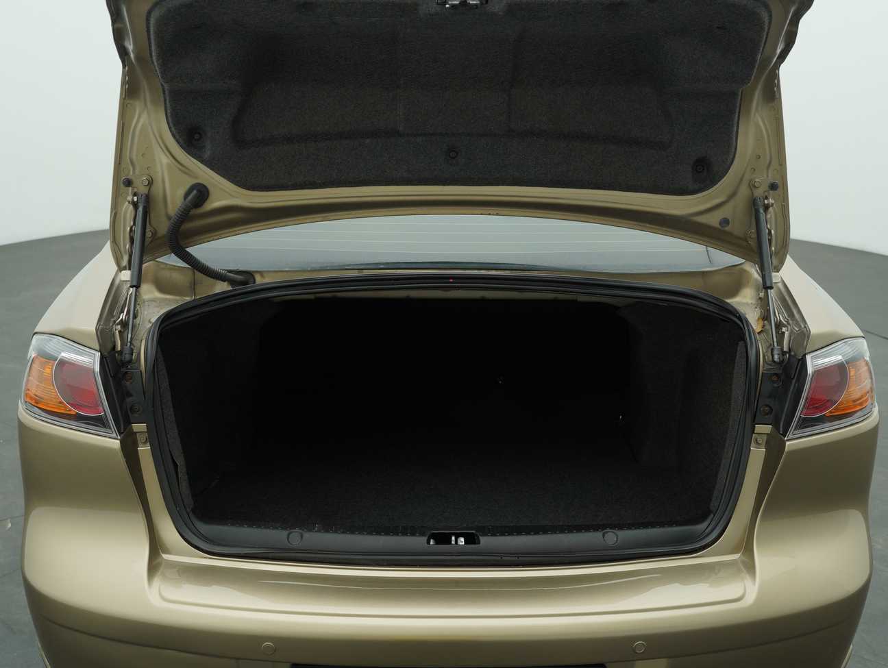 used 2012 Proton Inspira Executive 2.0