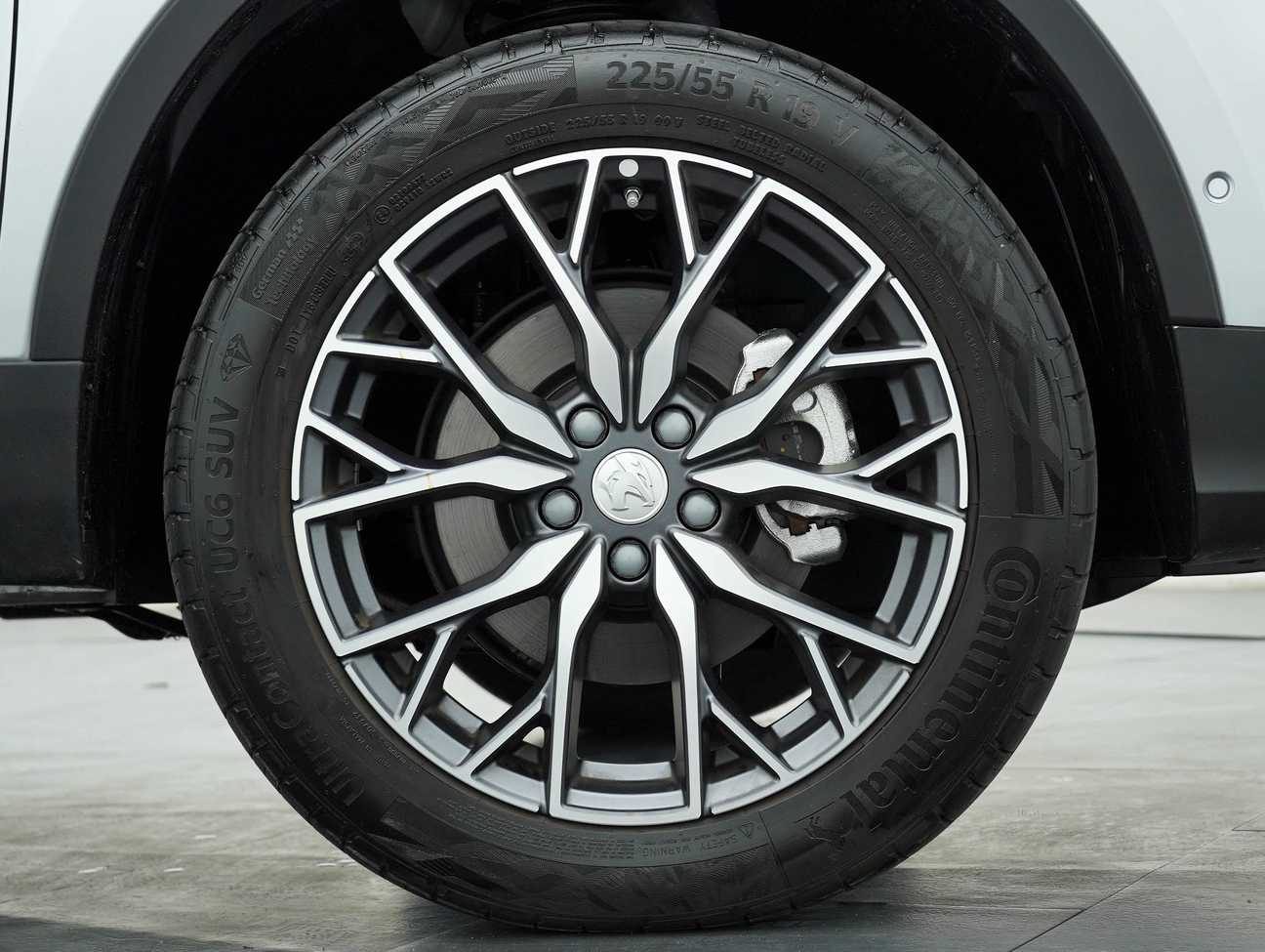 used 2023 Proton X70 Premium 1.5