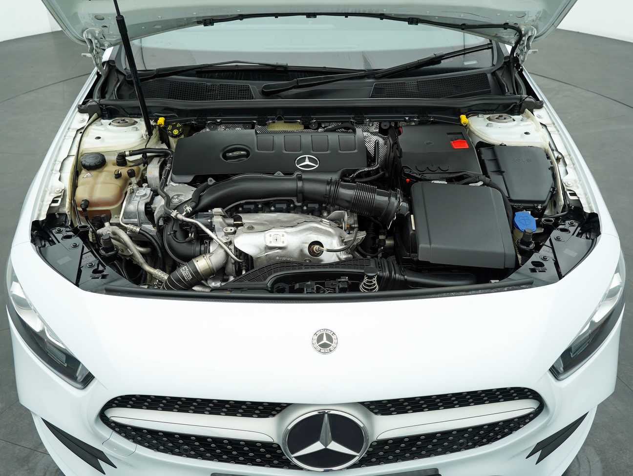 terpakai 2019 Mercedes-Benz A250 AMG Line 2.0