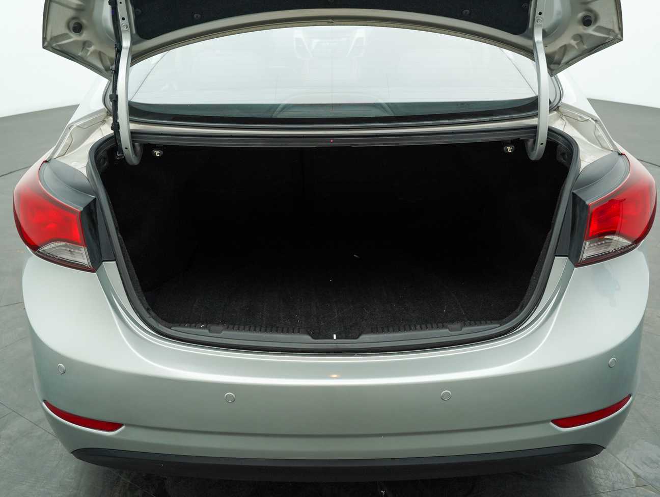 used 2015 Hyundai Elantra  1.6