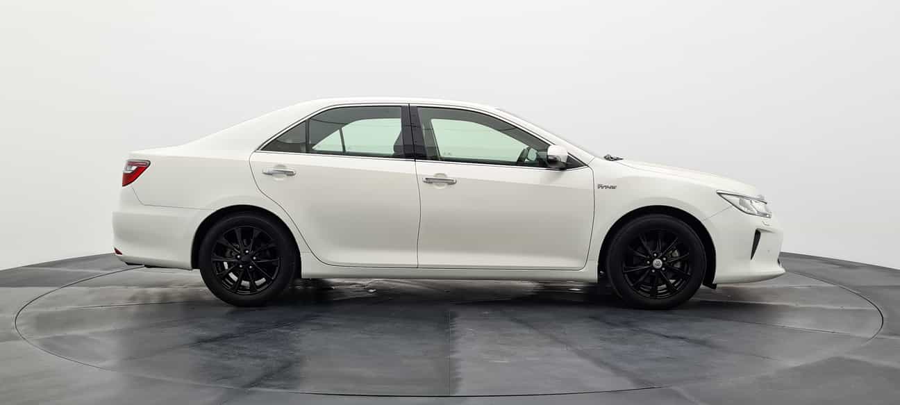 terpakai 2017 Toyota CAMRY GX 2.0