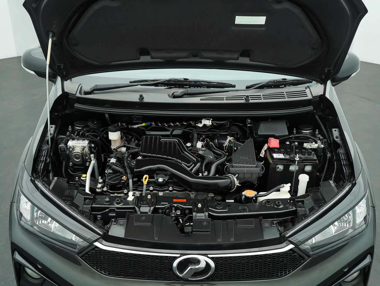 terpakai 2023 Perodua Bezza Advance 1.3