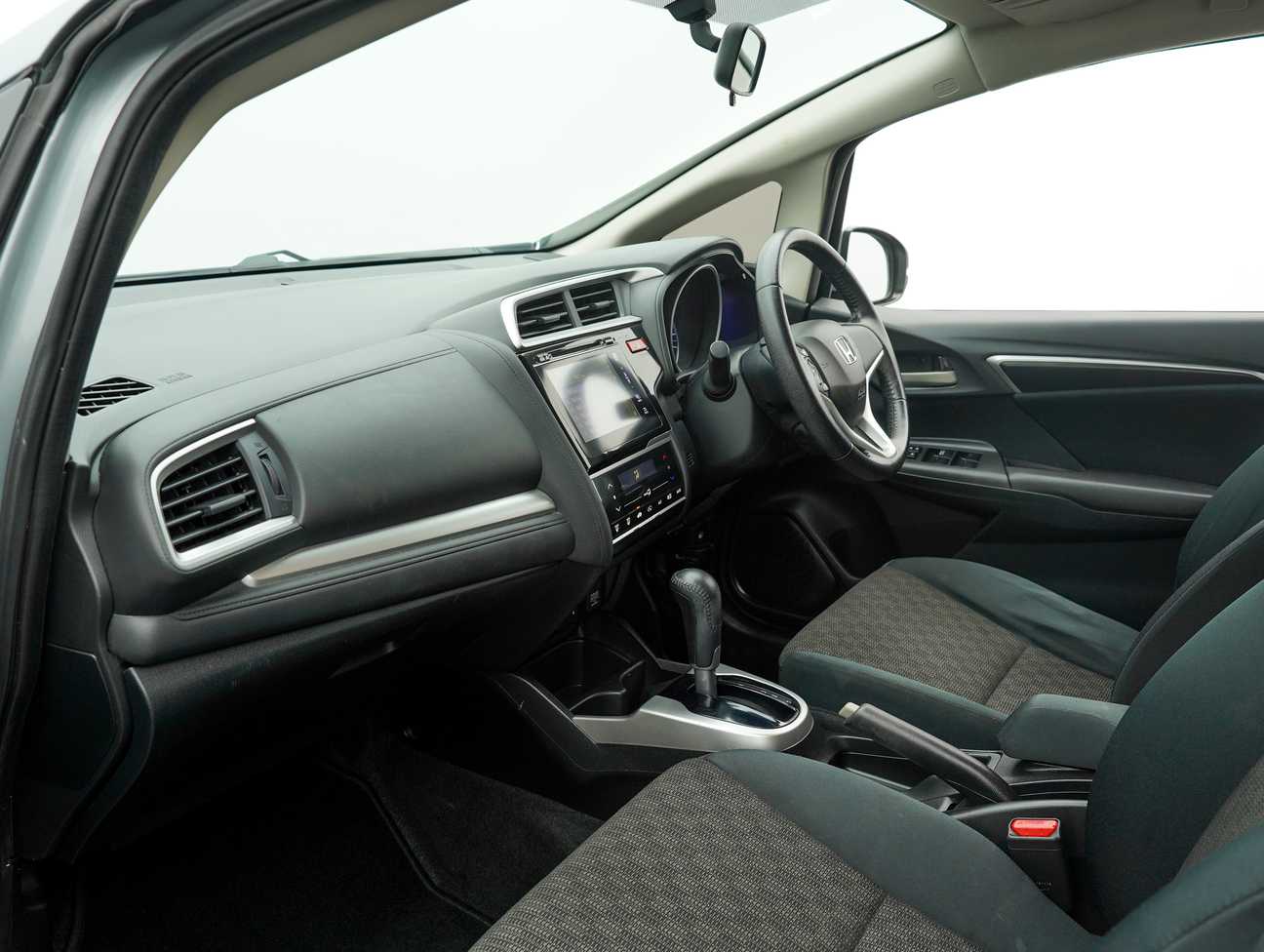 used 2016 Honda Jazz V 1.5