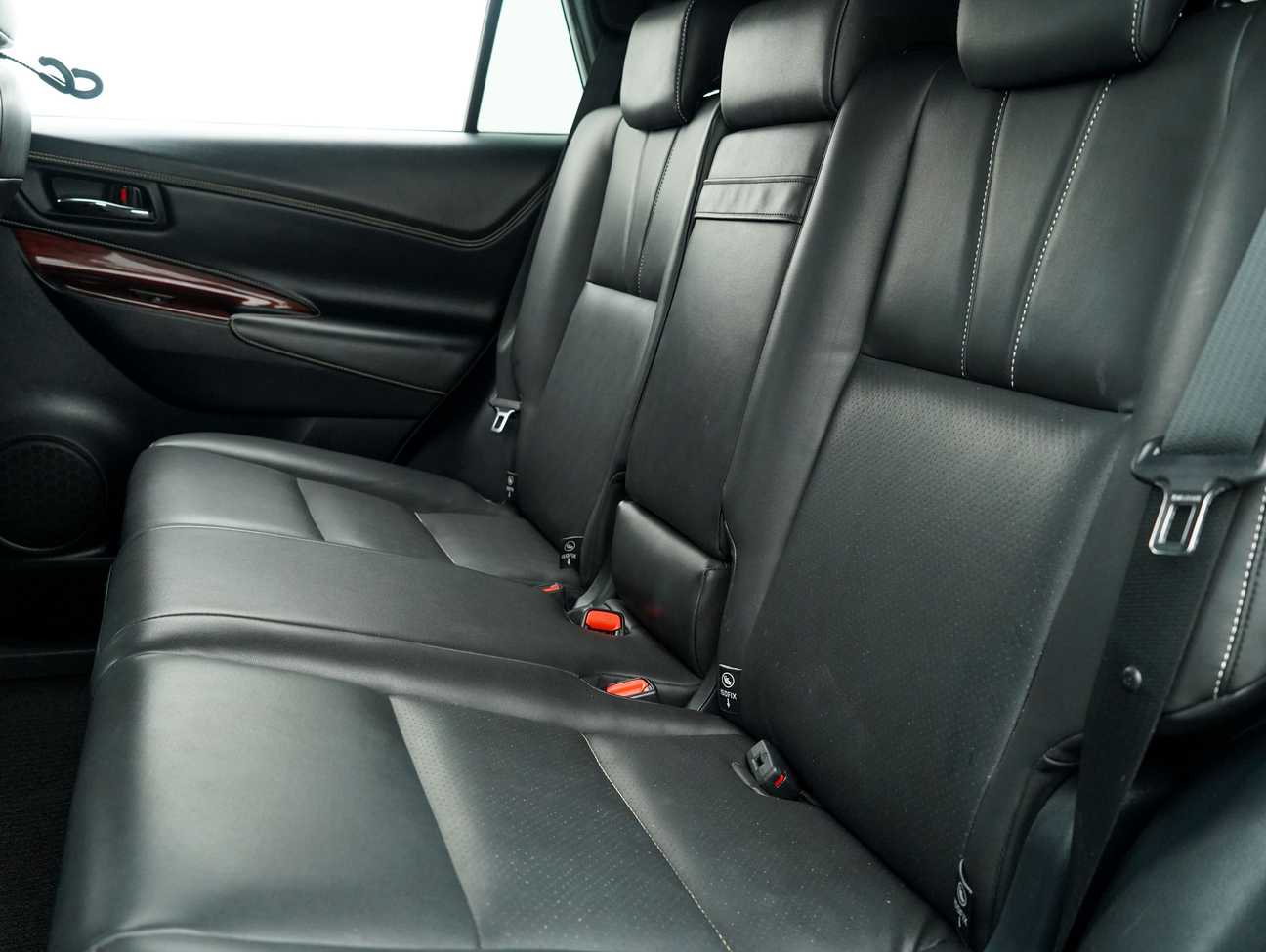 used 2016 Toyota Harrier Premium Advanced 2.0