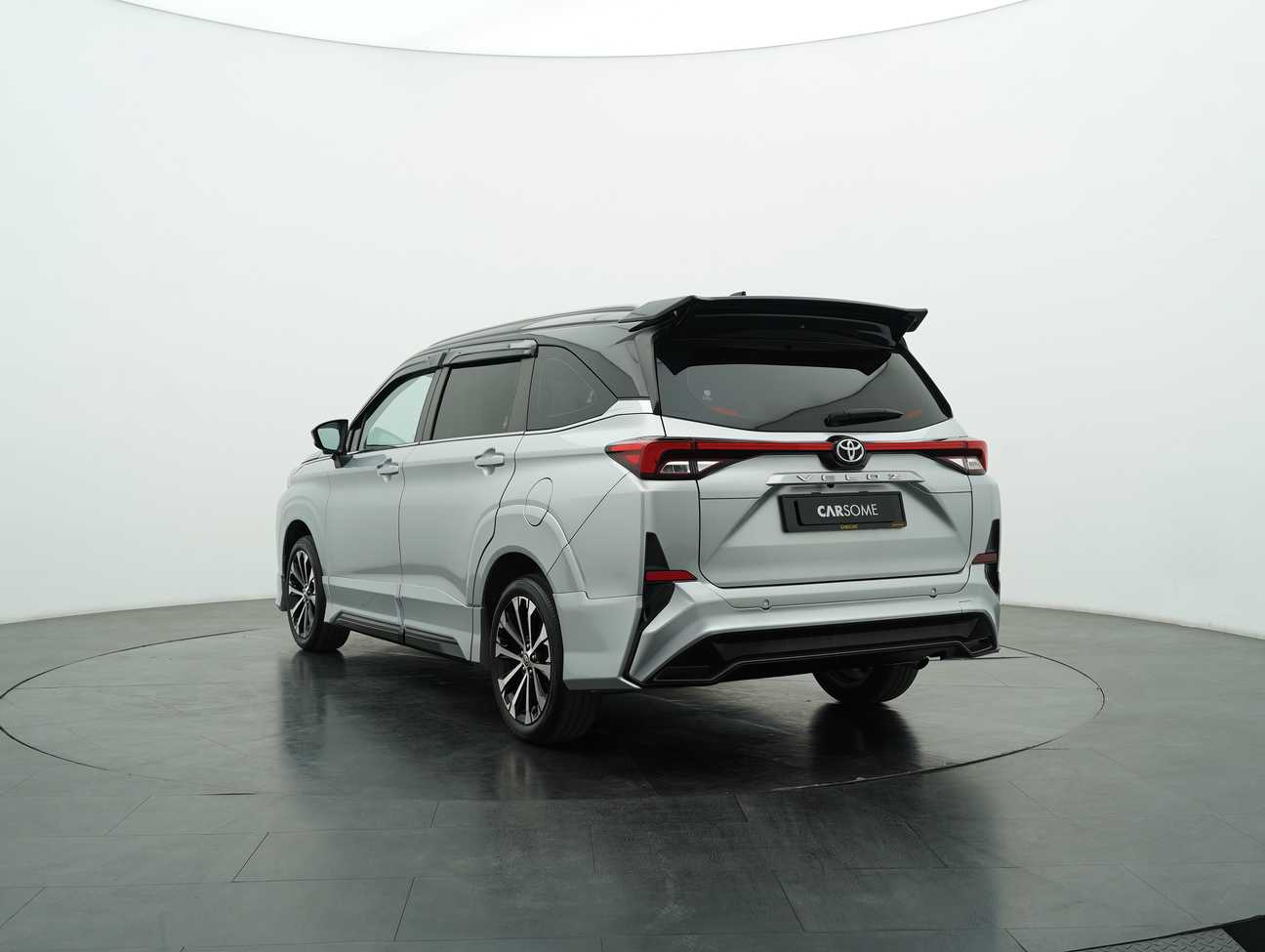 terpakai 2023 Toyota Veloz  1.5