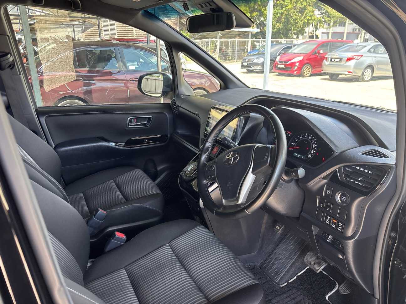 terpakai 2019 Toyota Voxy ZS Kirameki II Edition 2.0