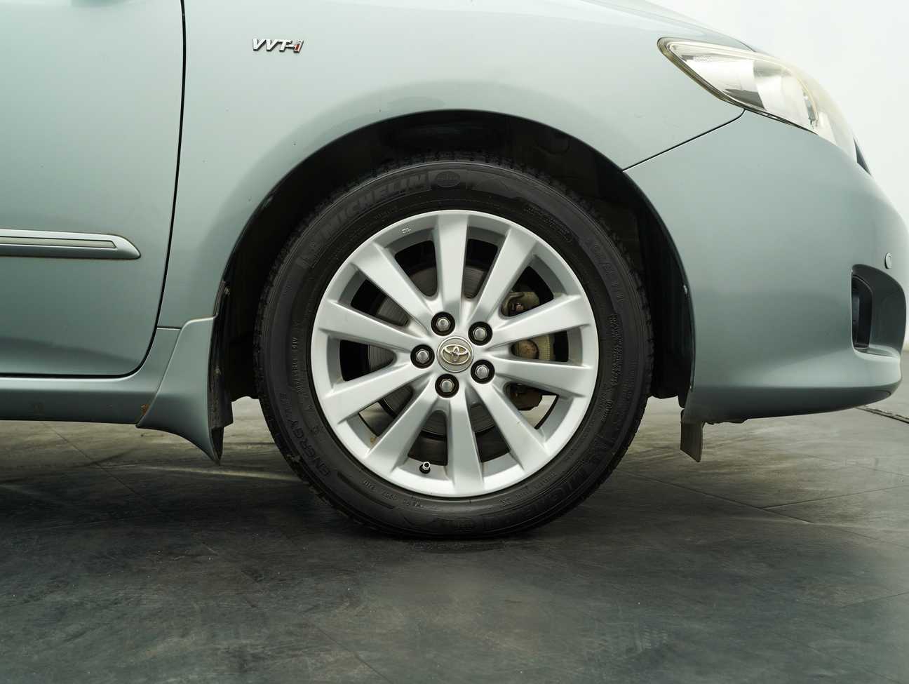 used 2010 Toyota Corolla Altis G 1.8