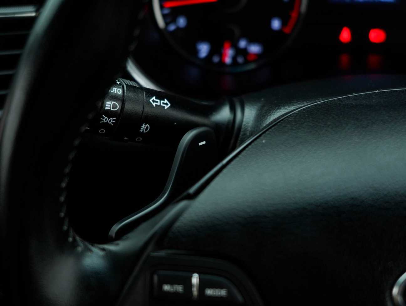 terpakai 2014 Kia Cerato  1.6
