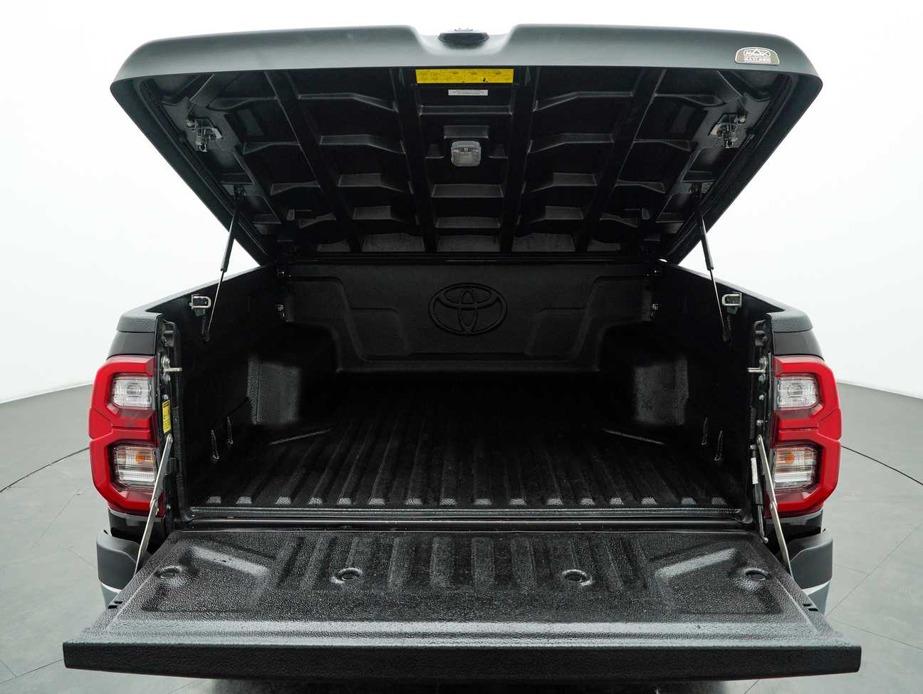 used 2022 Toyota Hilux V Dual Cab 2.4
