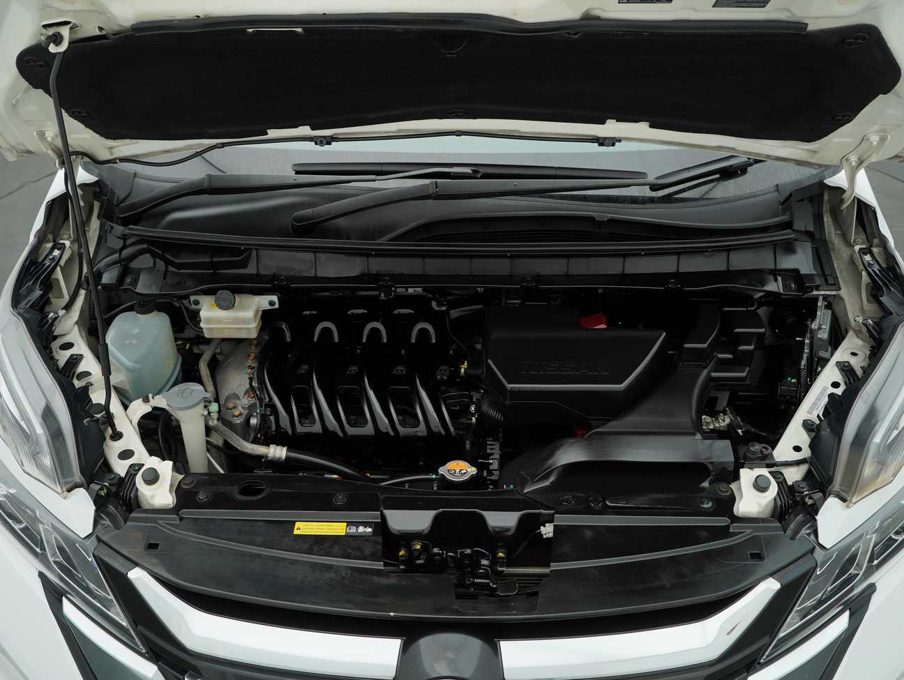 terpakai 2022 Nissan Serena S-Hybrid High-Way Star (2 Tone) 2.0