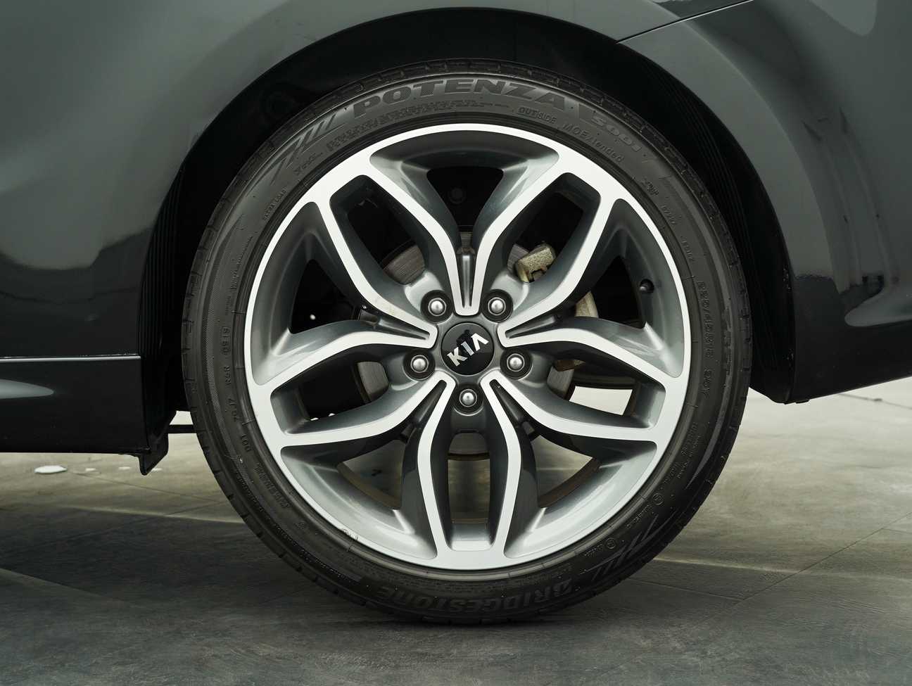 used 2015 Kia Cerato KOUP T-GDI 1.6