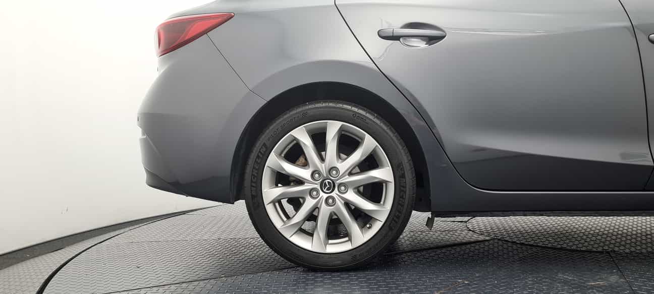 terpakai 2014 Mazda 3 SEDAN SKYACTIV-G (CBU) 2.0