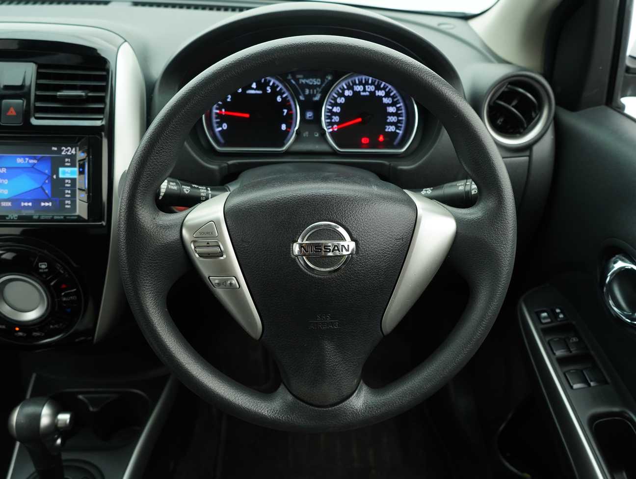 terpakai 2016 Nissan Almera VL 1.5