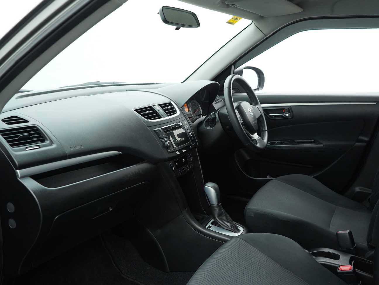 used 2015 Suzuki Swift GLX 1.4