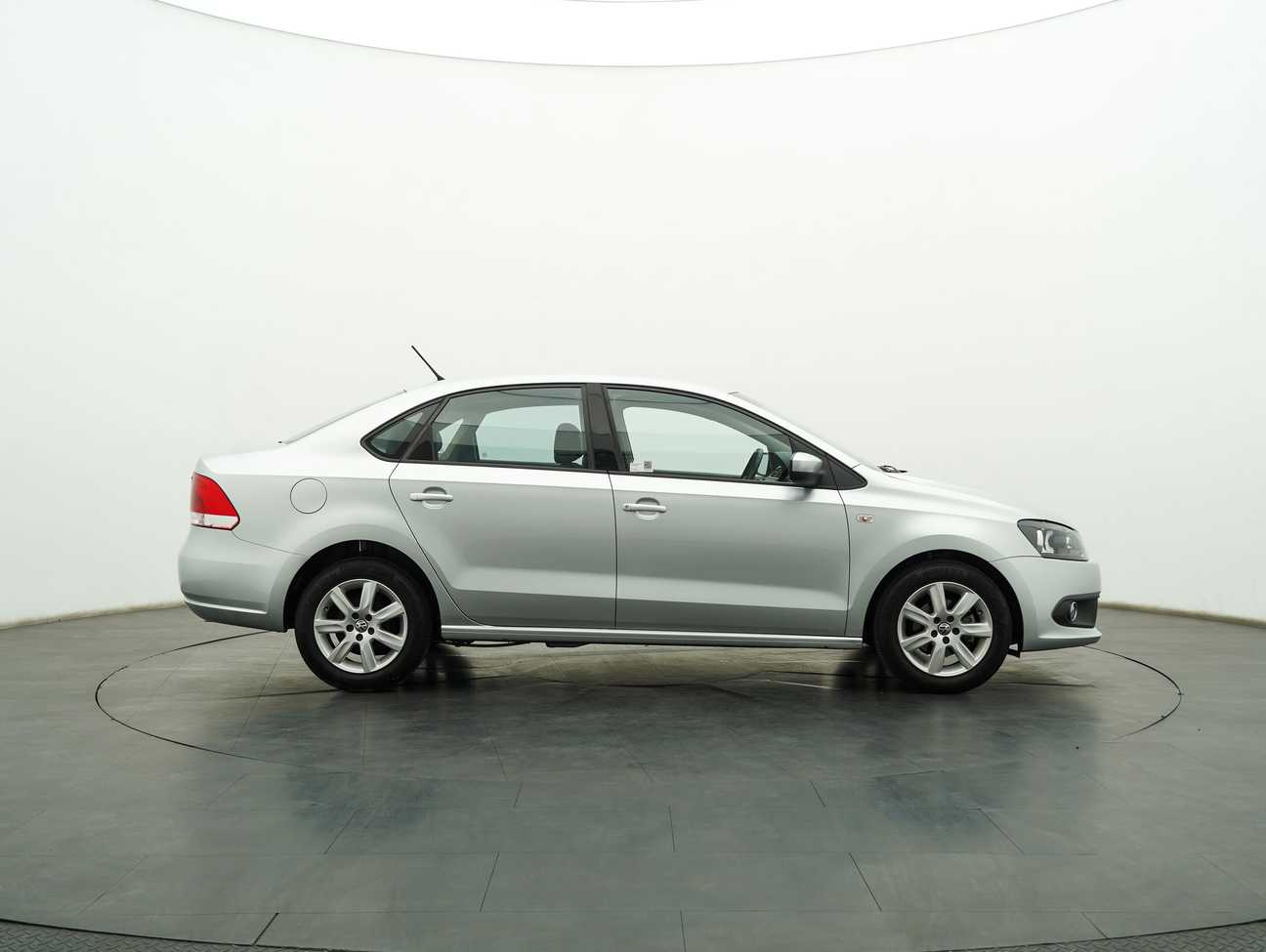 terpakai 2015 Volkswagen Polo  1.6