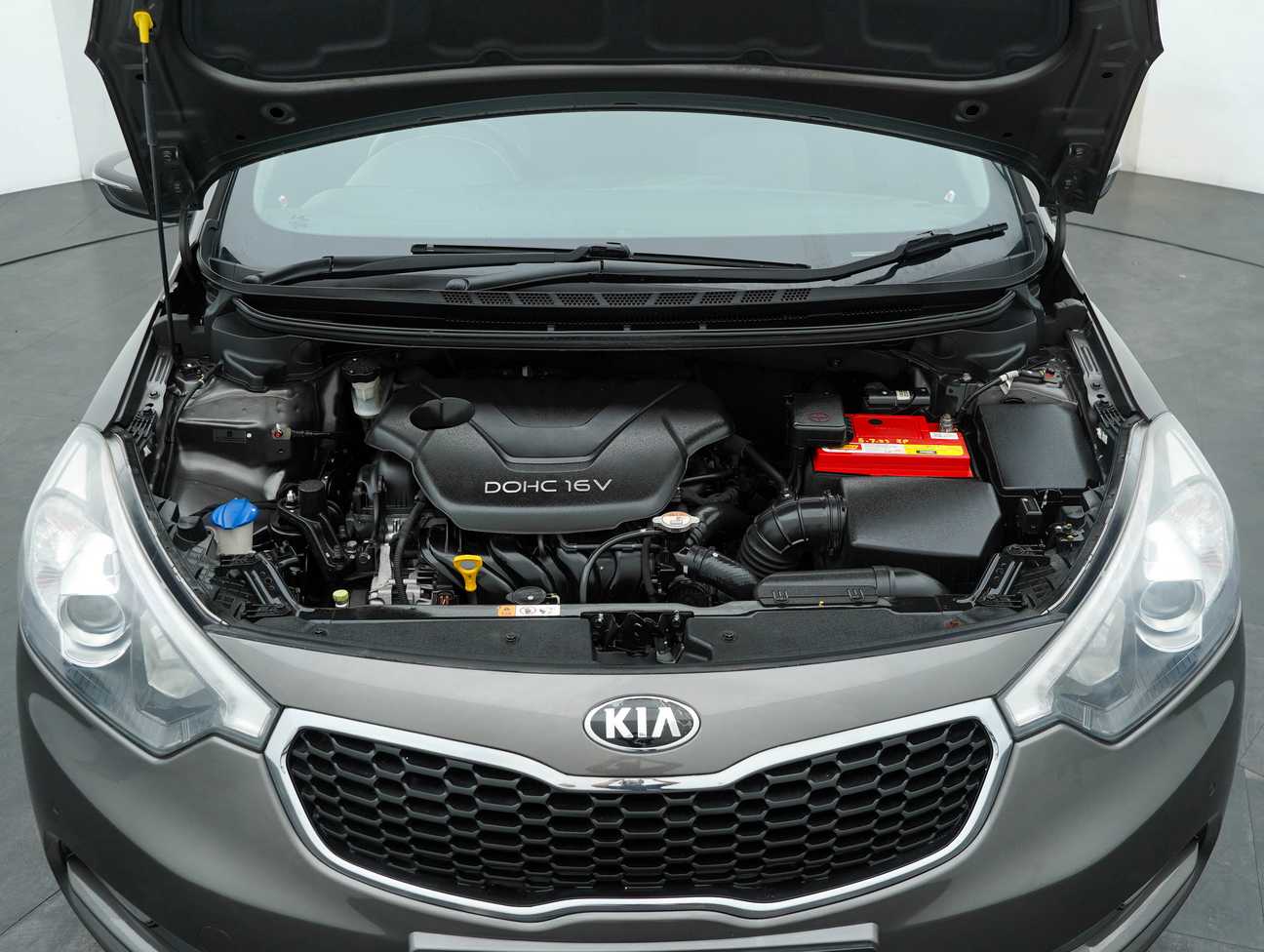 terpakai 2014 Kia Cerato  1.6