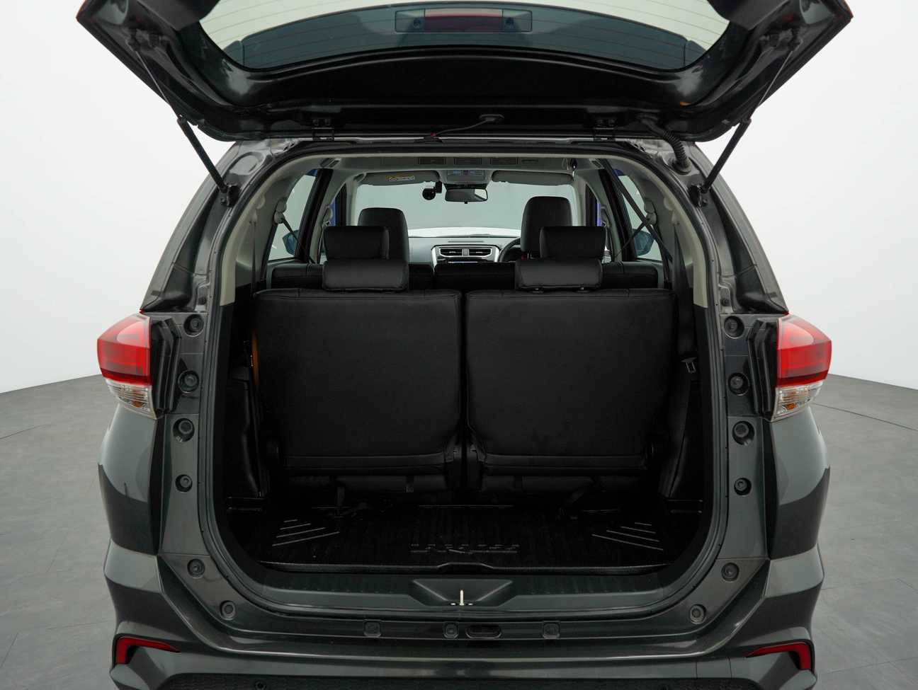 used 2020 Perodua ARUZ AV 1.5