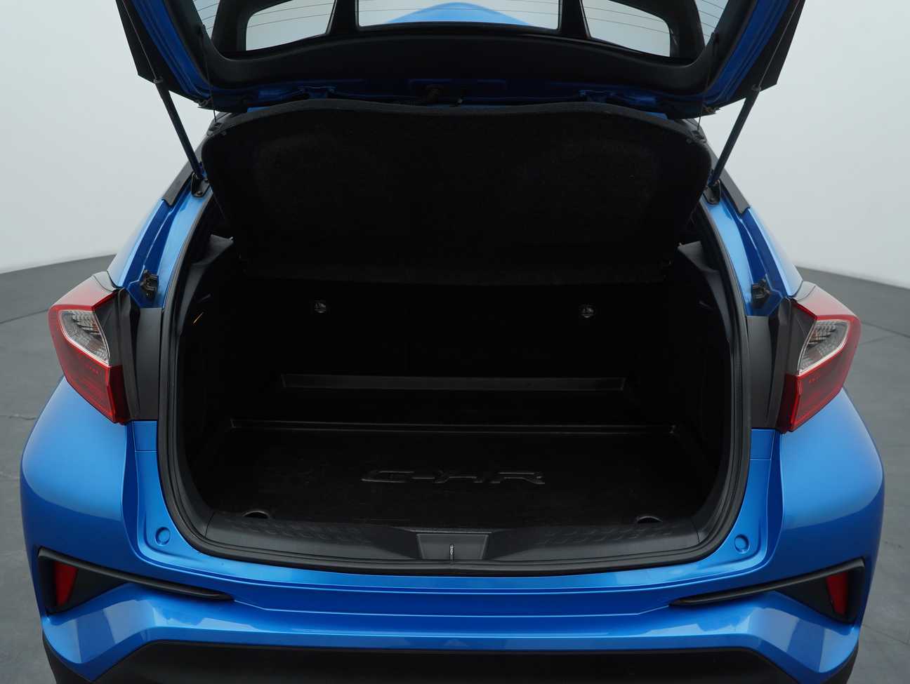 used 2018 Toyota C-HR  1.8