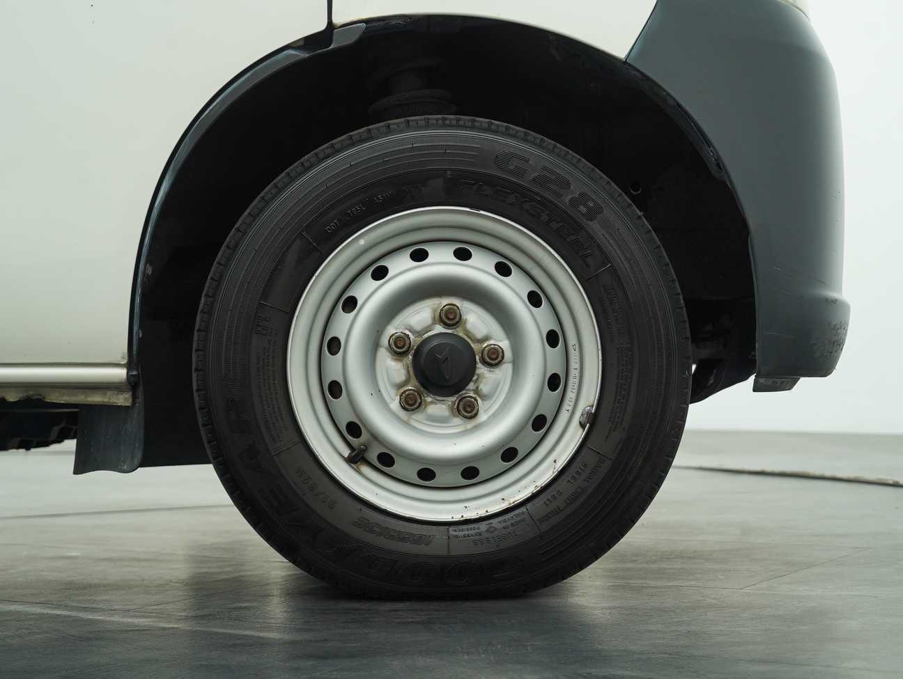 terpakai 2011 Daihatsu Gran Max Panel 1.5