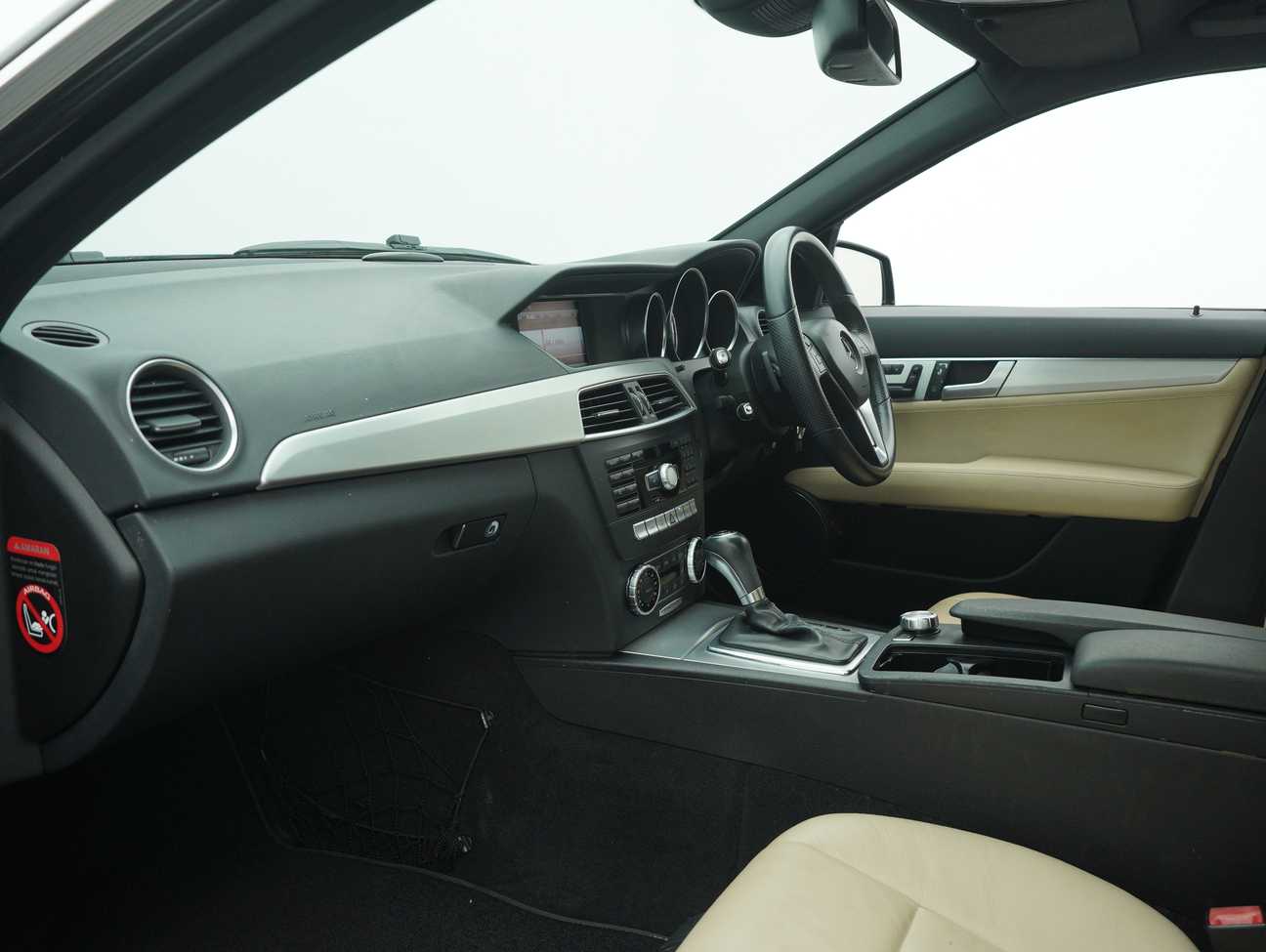 used 2013 Mercedes-Benz C250 Avantgarde CGI 1.8