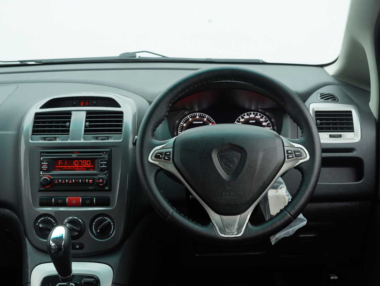 used 2014 Proton Exora Bold CFE Premium 1.6