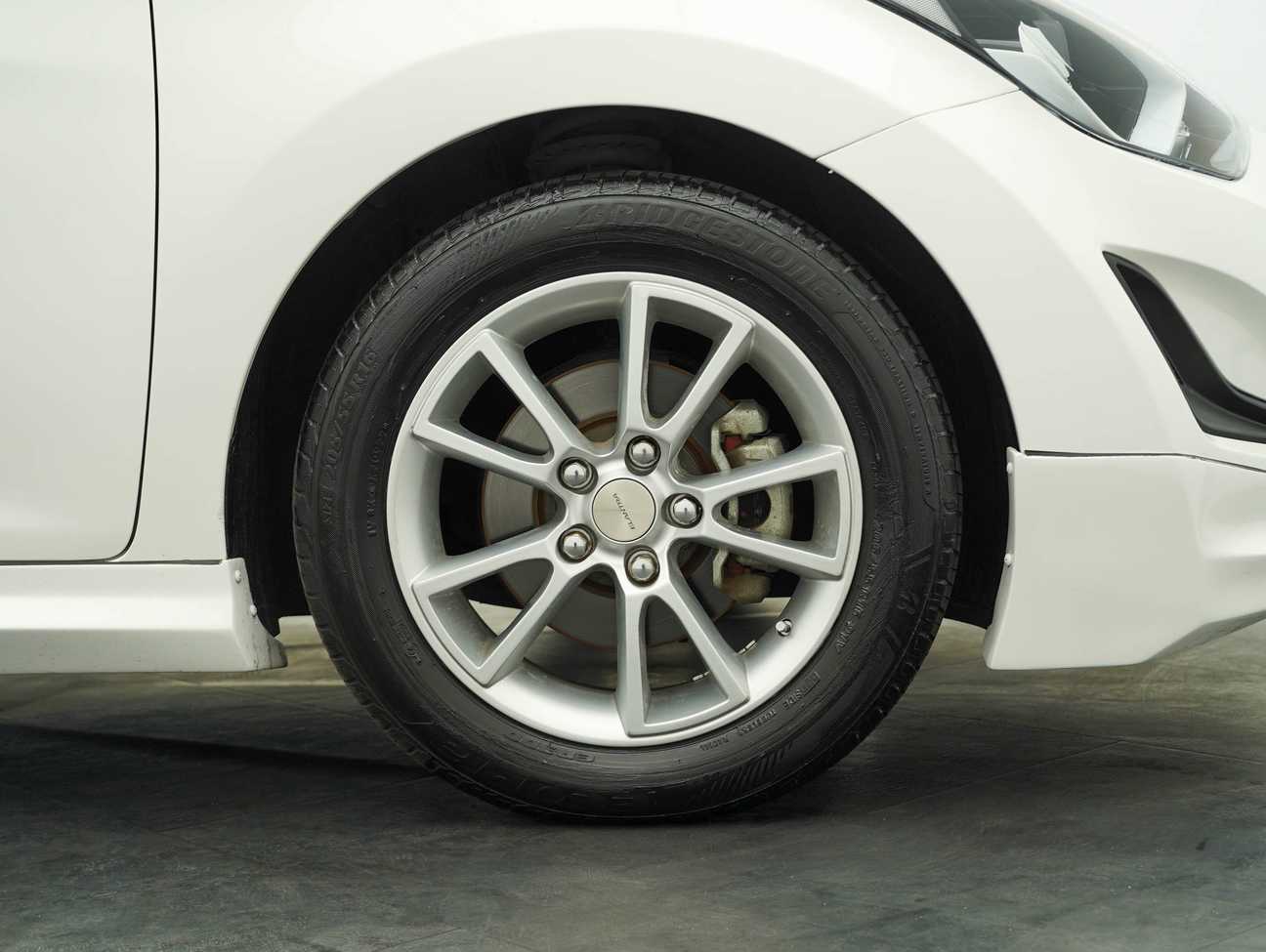 terpakai 2015 Hyundai Elantra Premium 1.6