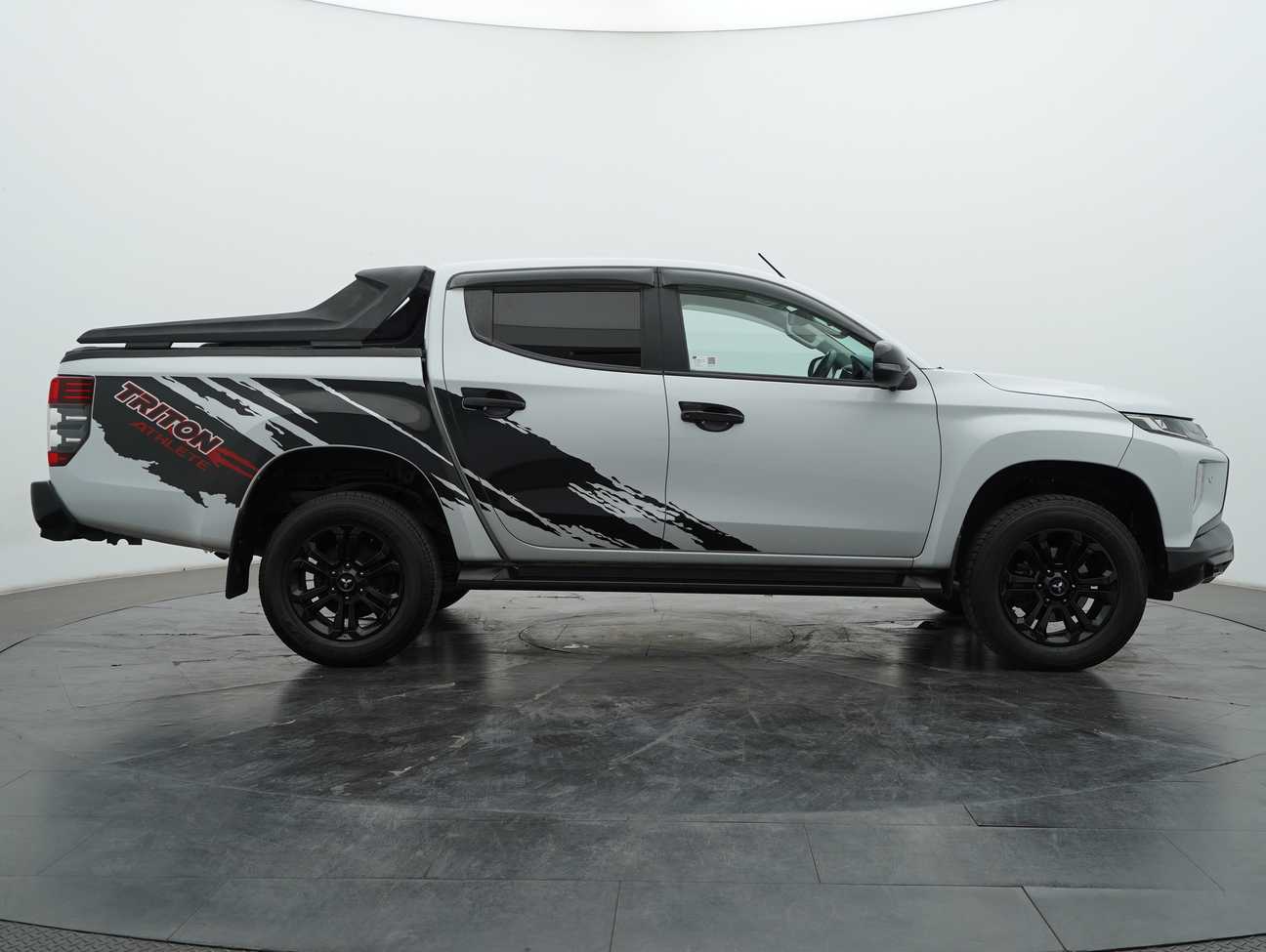 used 2021 Mitsubishi Triton VGT Athlete Dual Cab 4X4 2.4