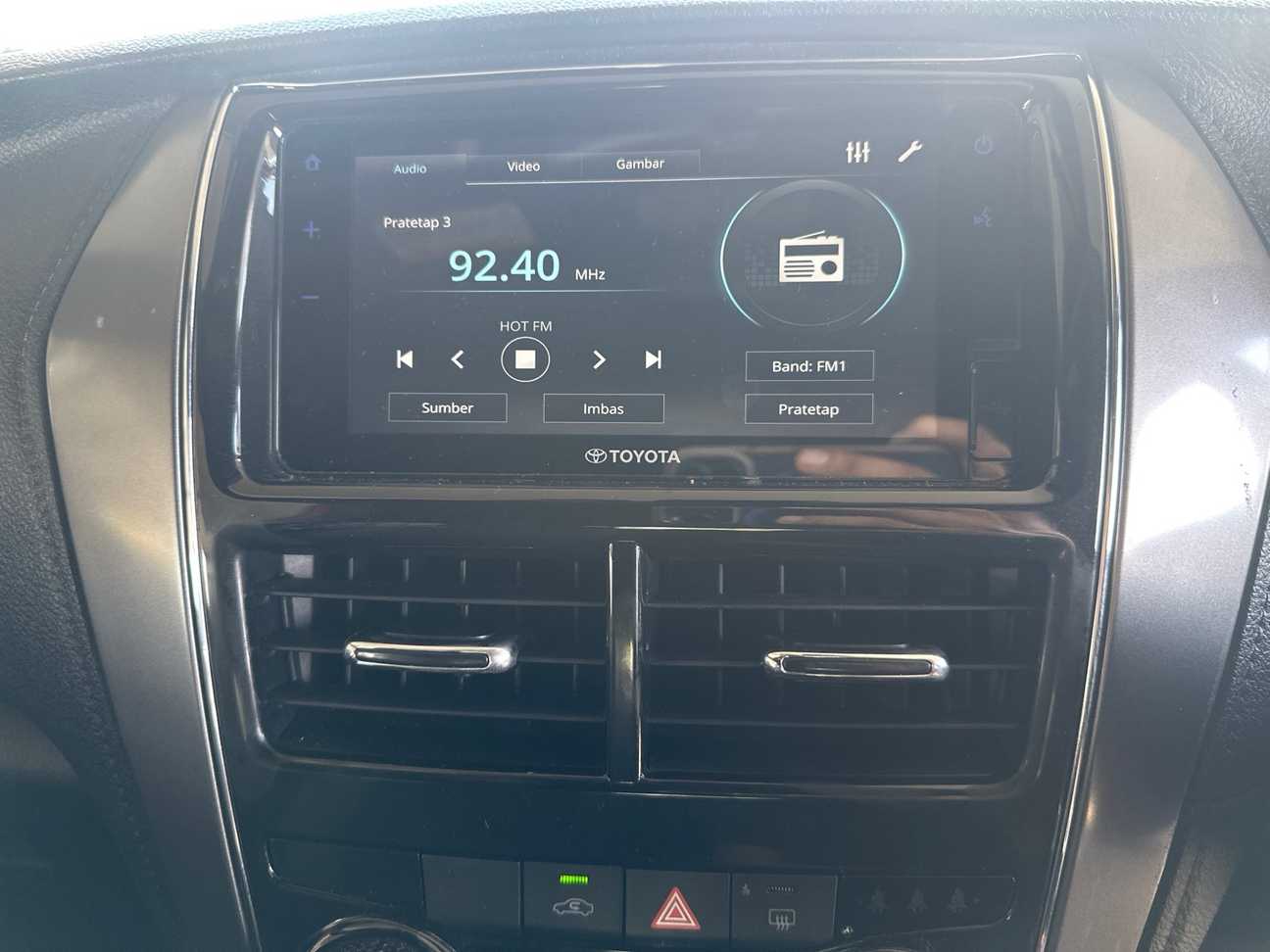 used 2021 Toyota Yaris E 1.5