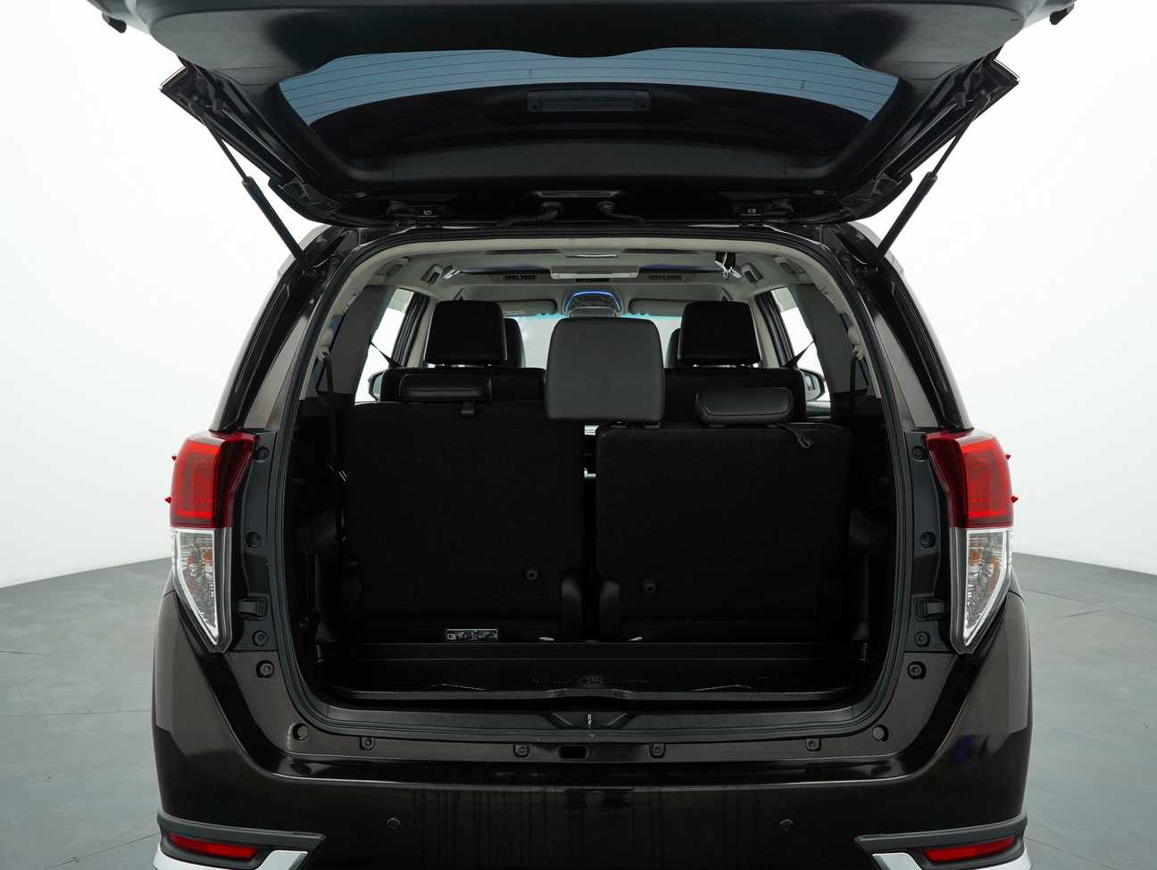 terpakai 2019 Toyota INNOVA X 2.0