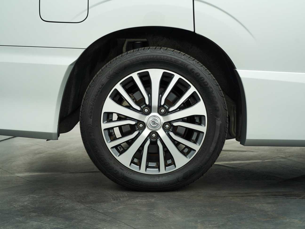 used 2018 Nissan Serena S-Hybrid High-Way Star 2.0