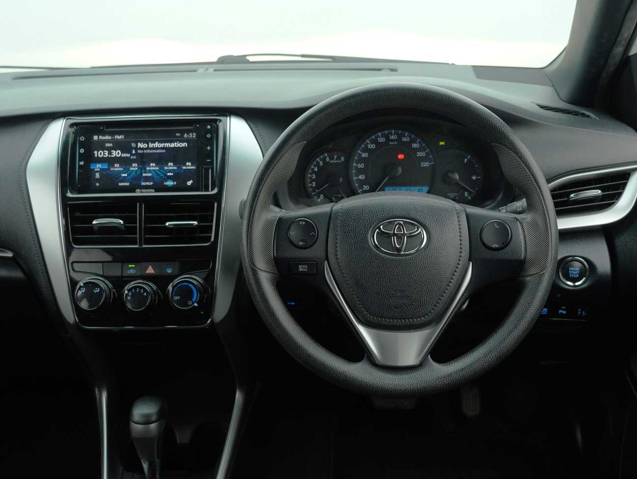 terpakai 2020 Toyota Yaris E 1.5