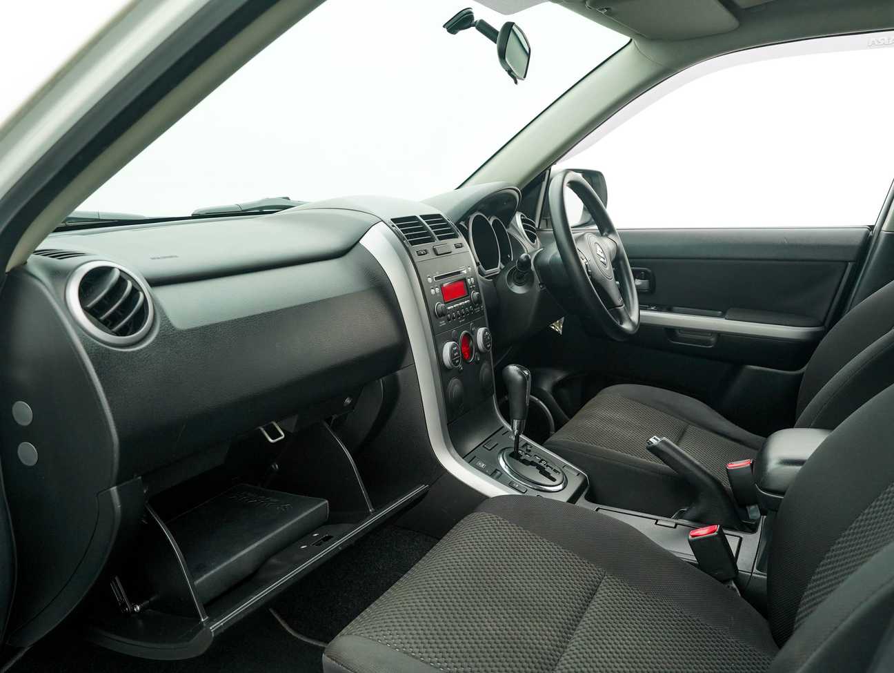 used 2010 Suzuki Grand Vitara  2.0