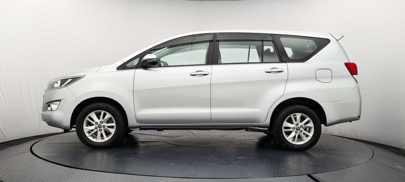 used 2018 Toyota INNOVA E 2.0