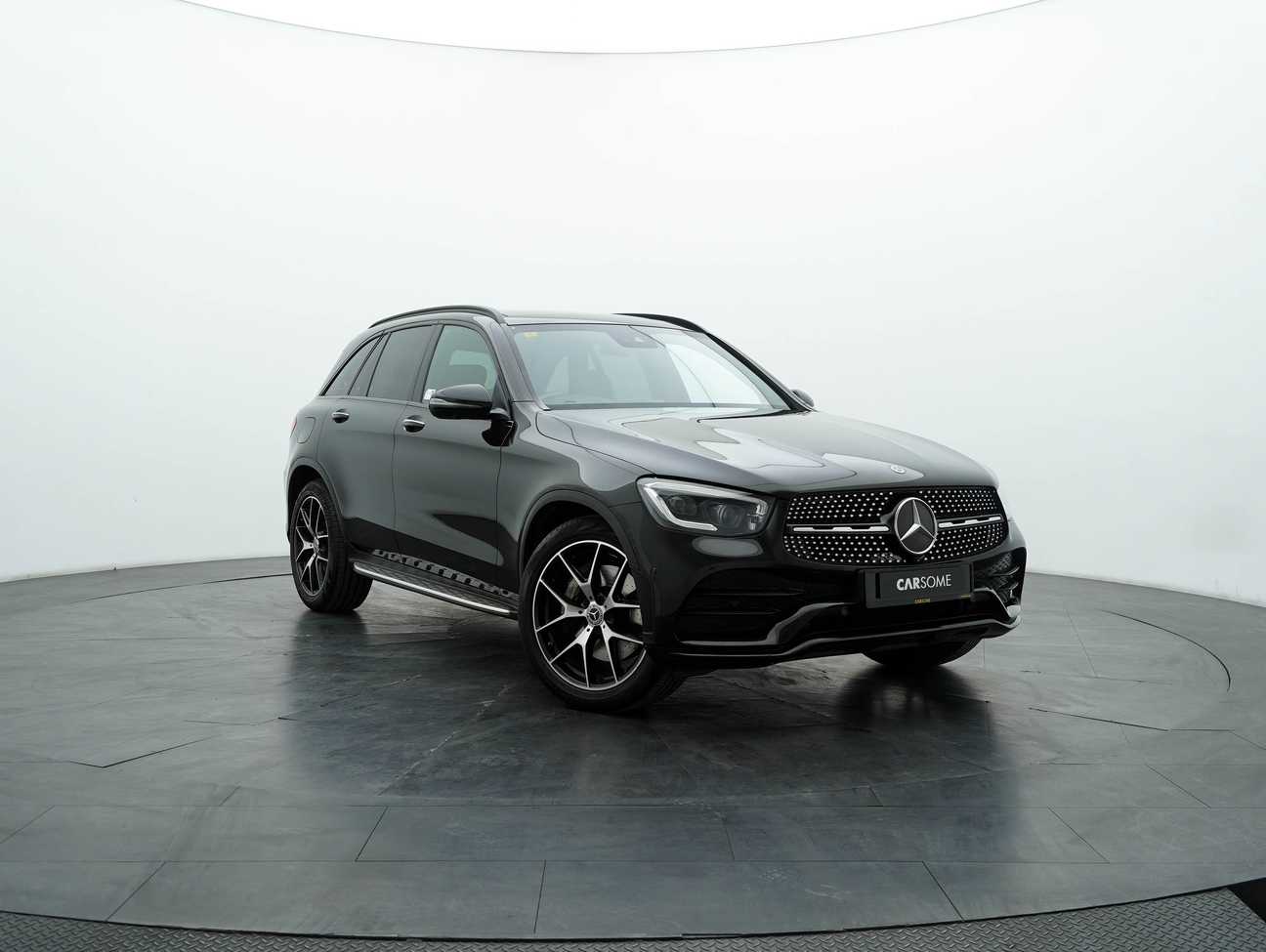 used 2020 Mercedes-Benz GLC300 4MATIC AMG Line 2.0