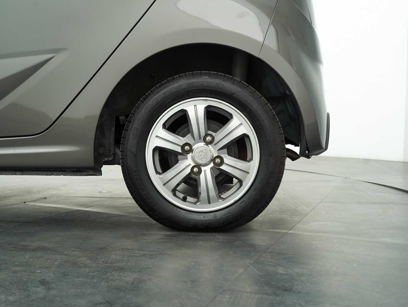 used 2016 Proton Iriz Standard 1.3