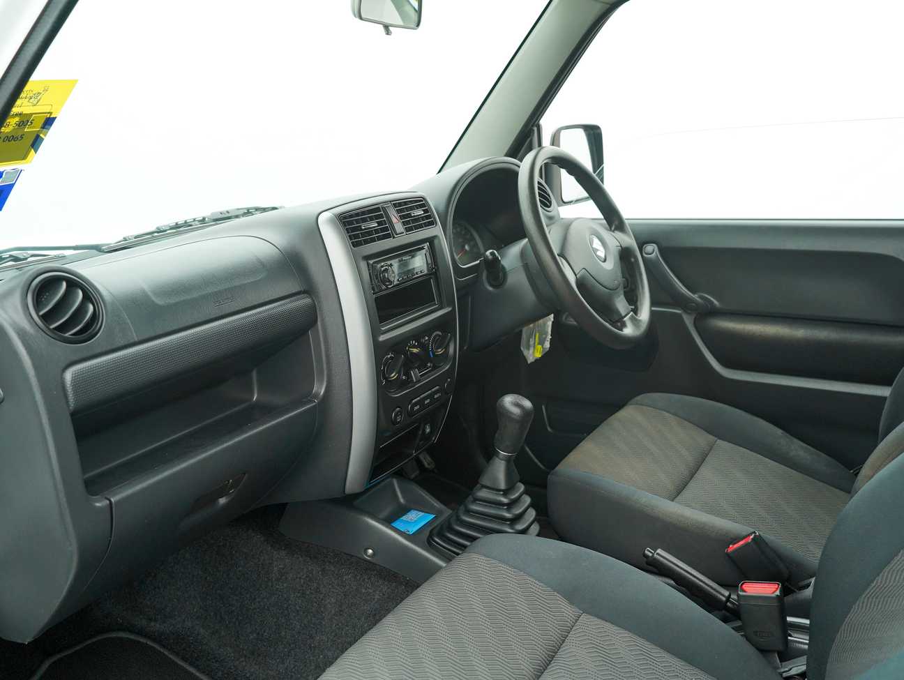 terpakai 2013 Suzuki Jimny JLX 1.3