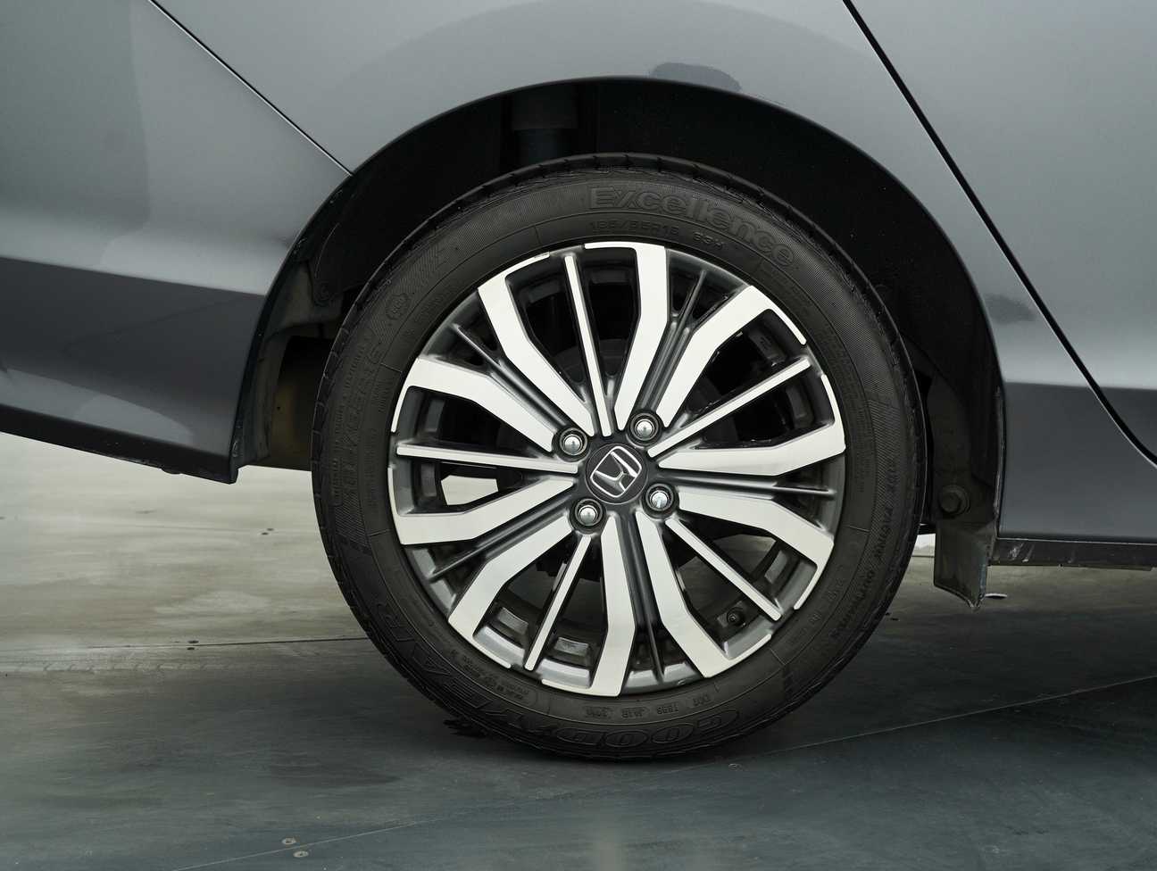 used 2018 Honda CITY HYBRID 1.5