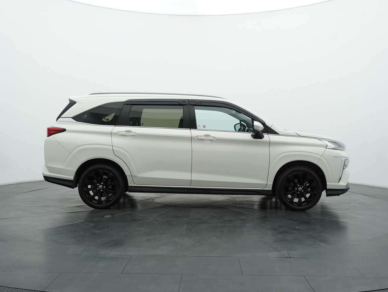 terpakai 2022 Toyota Veloz  1.5