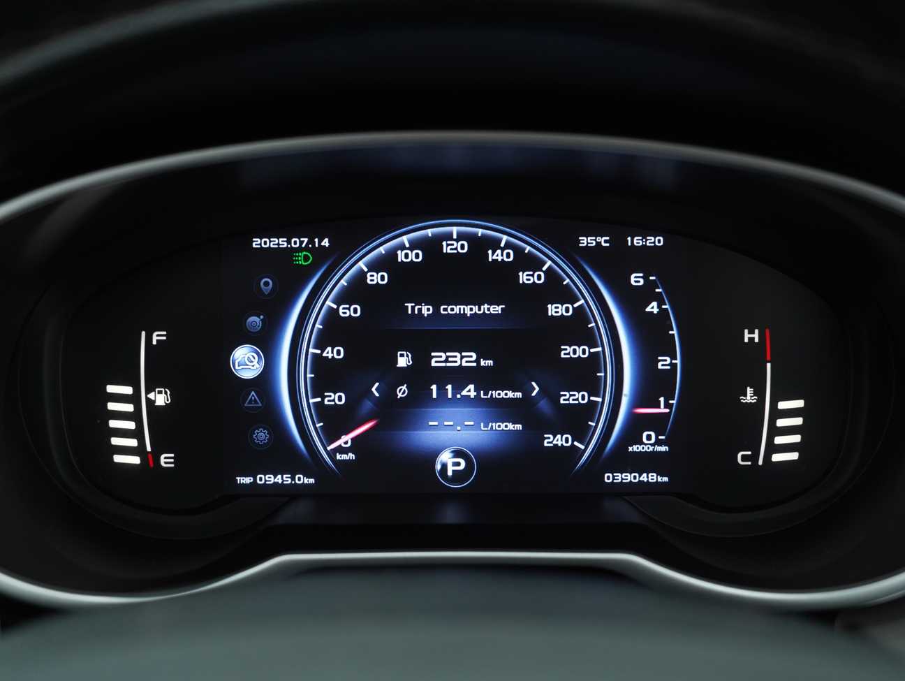 used 2022 Proton X70 Premium 1.8