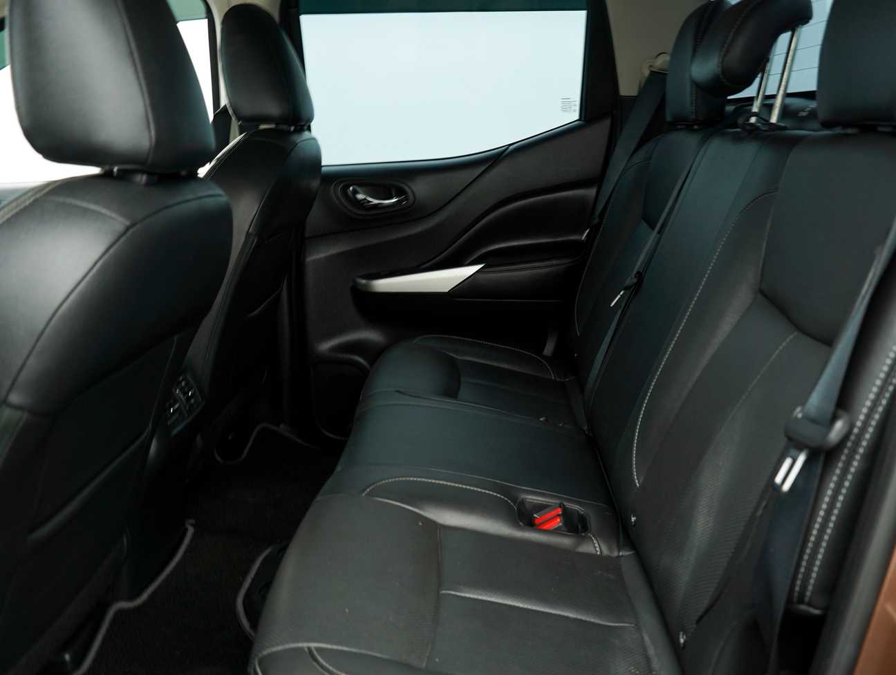 used 2017 Nissan NAVARA NP300 VL 4WD 2.5