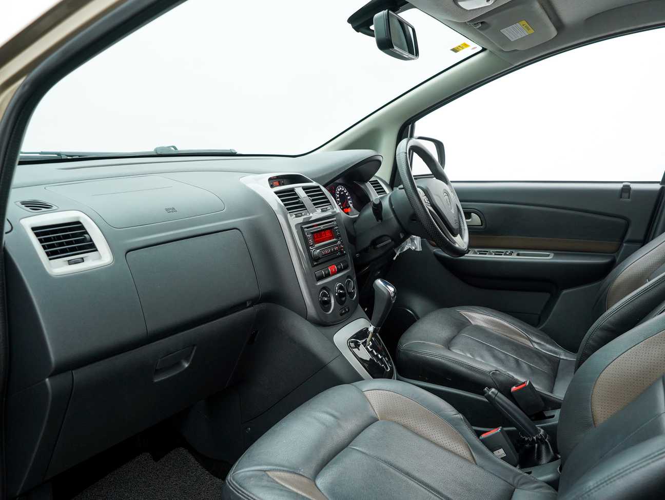 used 2014 Proton Exora Bold CFE Premium 1.6