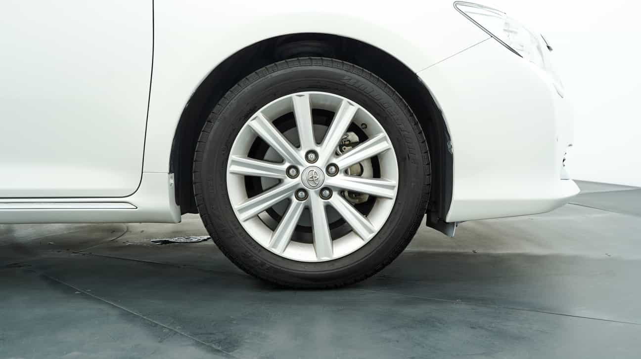 used 2014 Toyota CAMRY V 2.5