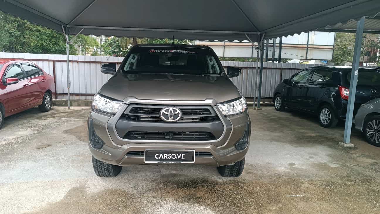 terpakai 2023 Toyota Hilux E Dual Cab 2.4