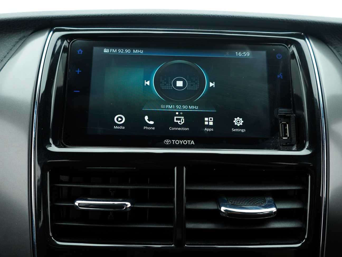 terpakai 2021 Toyota Yaris E 1.5