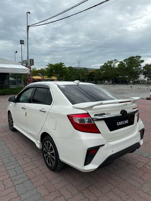 terpakai 2021 Perodua Bezza Advance 1.3