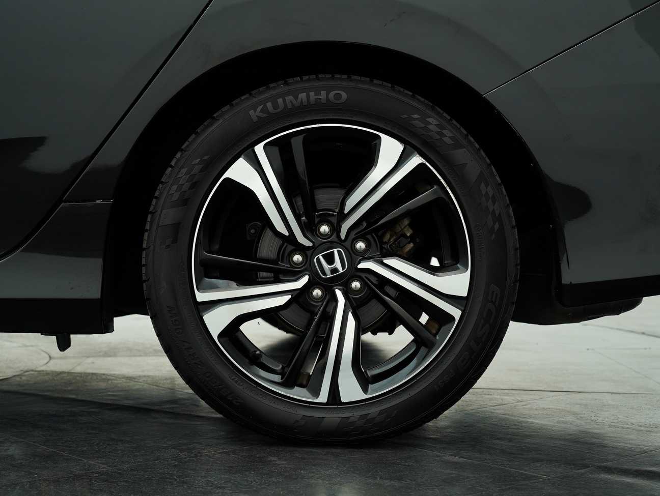 terpakai 2018 Honda Civic TC VTEC 1.5