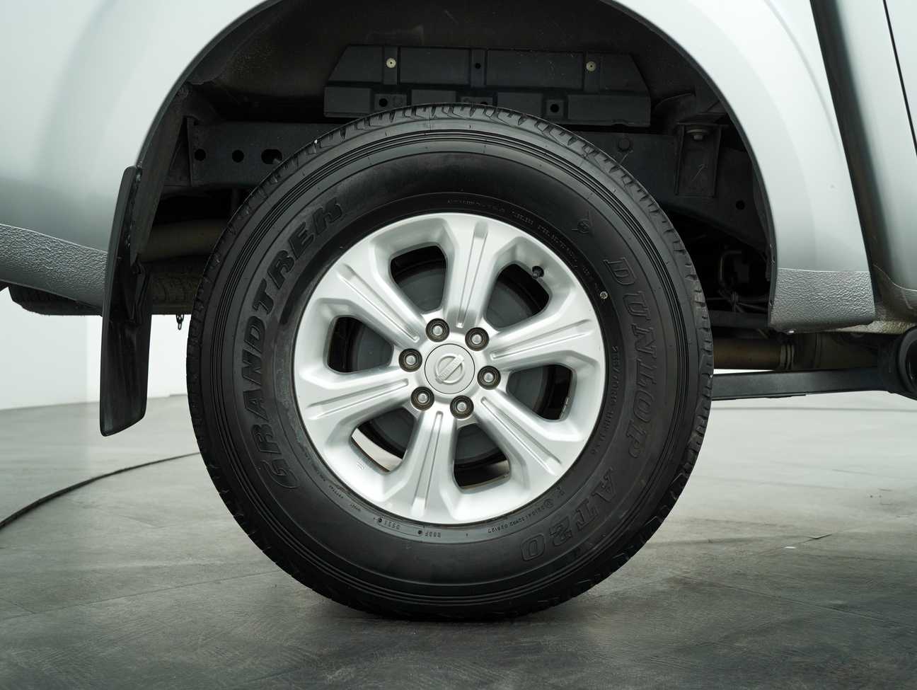 used 2019 Nissan Navara NP300 SE Dual Cab 2.5