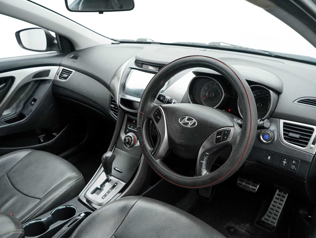 used 2014 Inokom Elantra  1.6