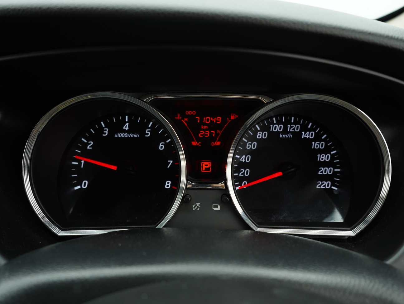 terpakai 2018 Nissan Grand Livina Comfort 1.8